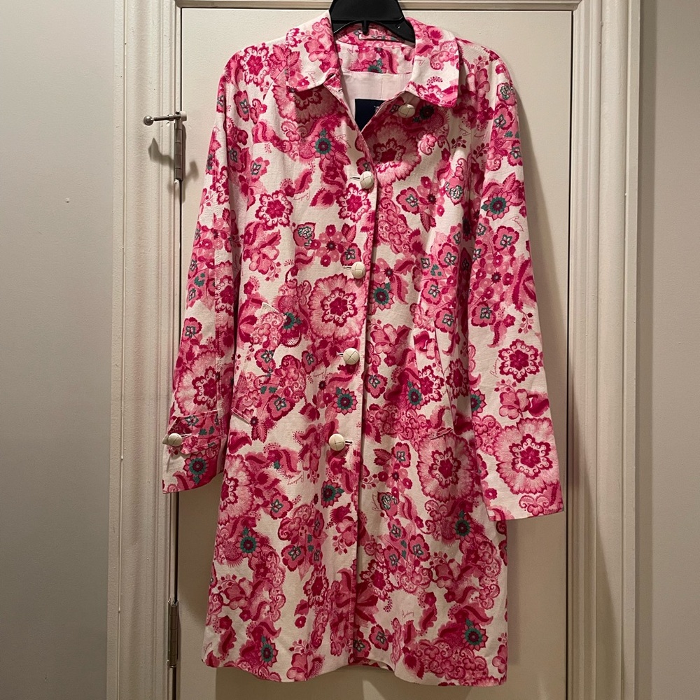Pink floral Burberry trench with woven white buttons